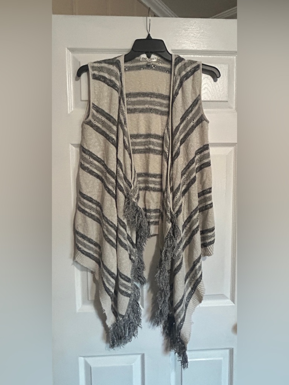 Say What? Cream & Gray Striped Open-Front Fringe Sweater Vest
